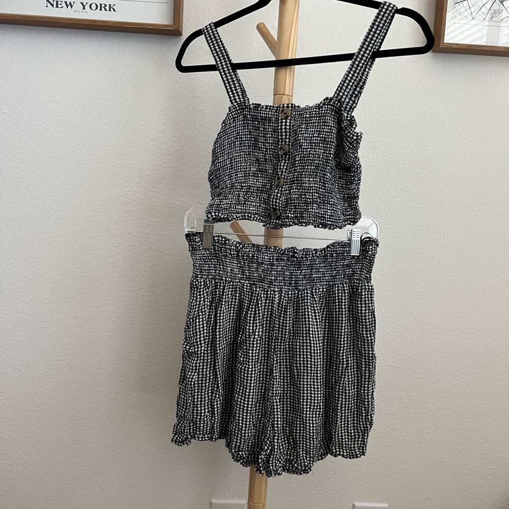 Two piece set